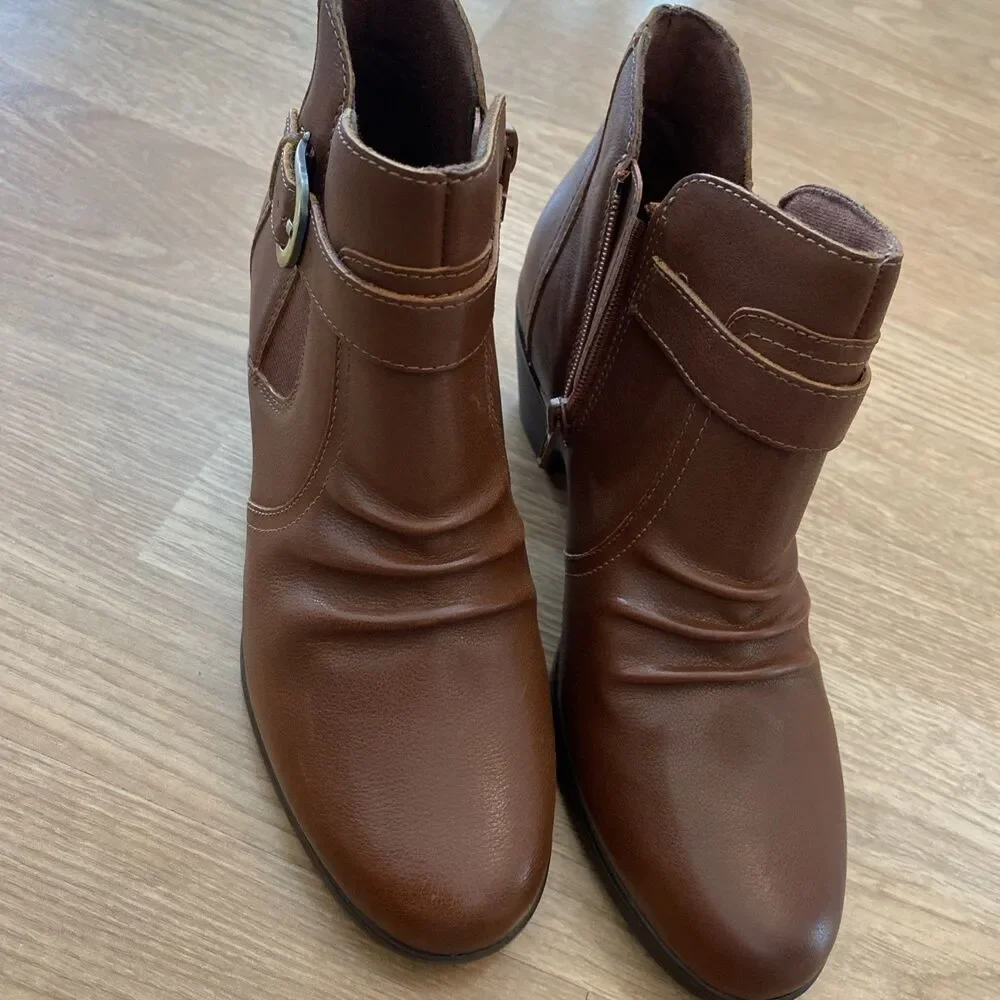 Clarks Womens Collection Emily 2 Belle Boots Tan Leather Size 5.5M NEW - Picture 12 of 14